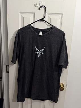 Non Official Falling In Reverse Vintage Wash T-Shirt Medium Loose Fit